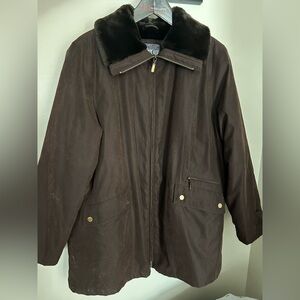 Brown women’s coat/jacket with brown faux fur interior/ never worn! Vintage look